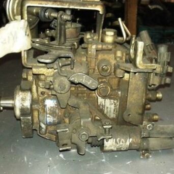 Pompe d'injection ZEXEL 104640-2223 VE4/10F2500LNP867