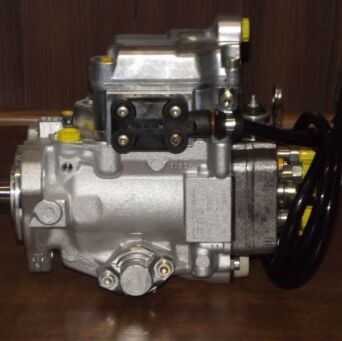 Injection pump BOSCH Mercedes 0986440525