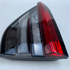  Maserati Levante 21-22 lift tailgate light right 20240202