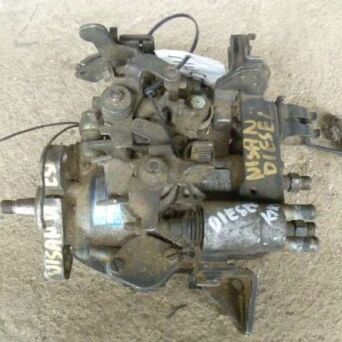 Pompe d'injection ZEXEL 104648-2410 VE4/8F2500LNP374