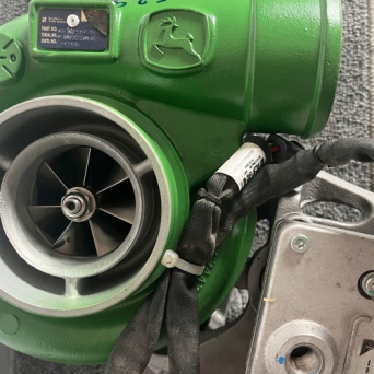 SCHWITZER Turbocharger JOHN DEERE RE525503 RE529978