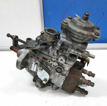 Pompa di iniezione ZEXEL 104640-8811 1046408811 VE4/10F2100RNP1215