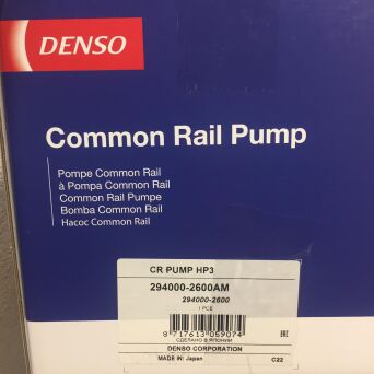NUOVO Pompa di iniezione DENSO CR 294000-2600